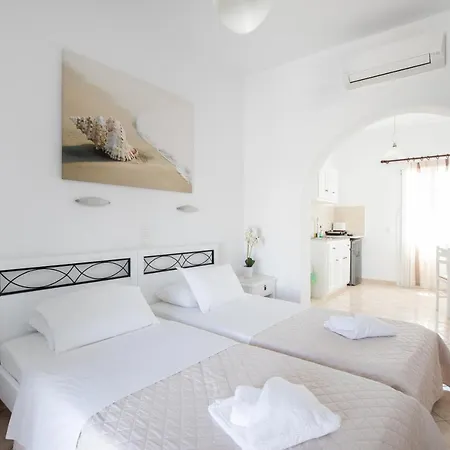 Eleftheria & Hotel Ornos (Mykonos)