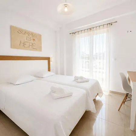 Eleftheria & Hotel