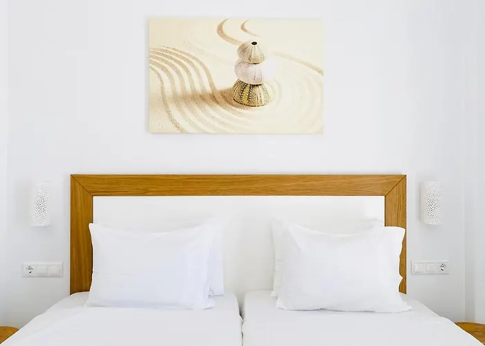 Eleftheria & 奥诺斯