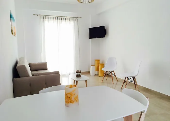 Eleftheria & Hotel Ornos (Mykonos)